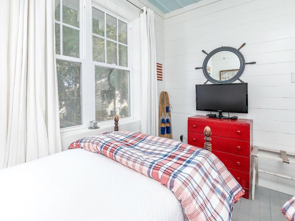 Breeze Inn Tybee Island Exterior photo