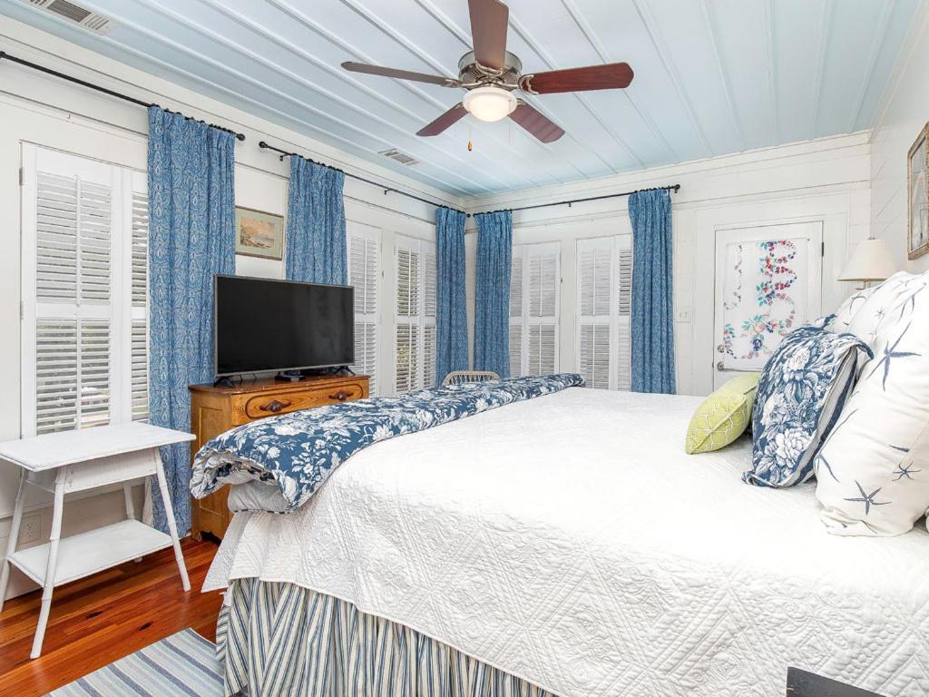 Breeze Inn Tybee Island Exterior photo