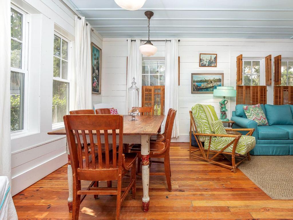 Breeze Inn Tybee Island Exterior photo