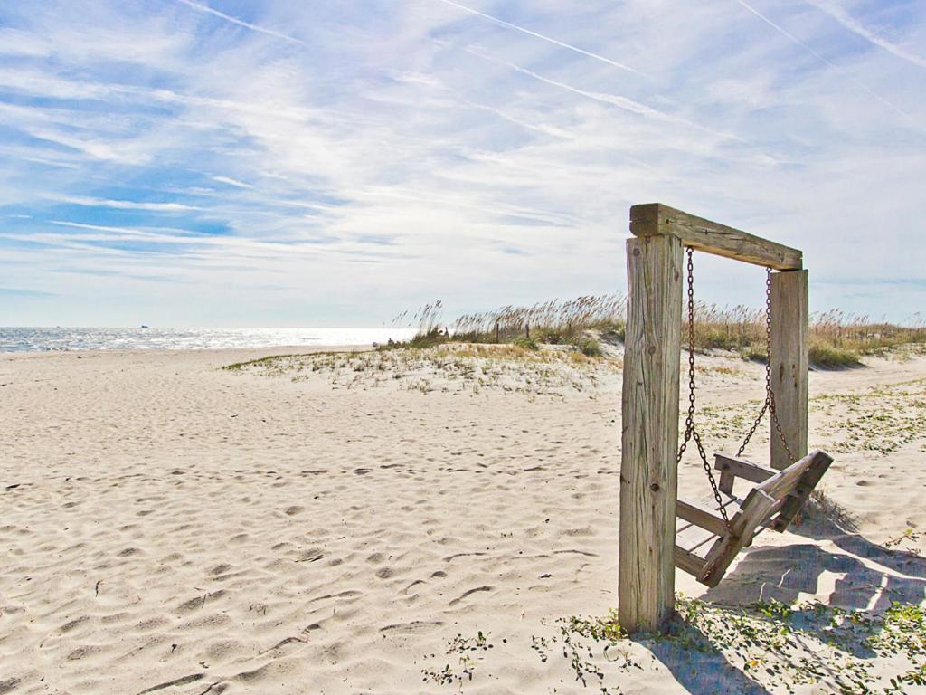 Breeze Inn Tybee Island Exterior photo