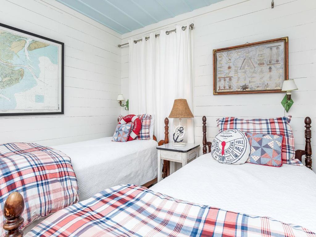 Breeze Inn Tybee Island Exterior photo